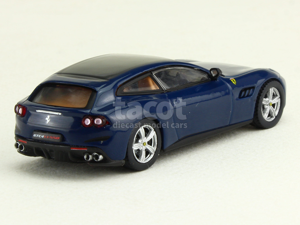108643 Ferrari GTC/4 Lusso 2016