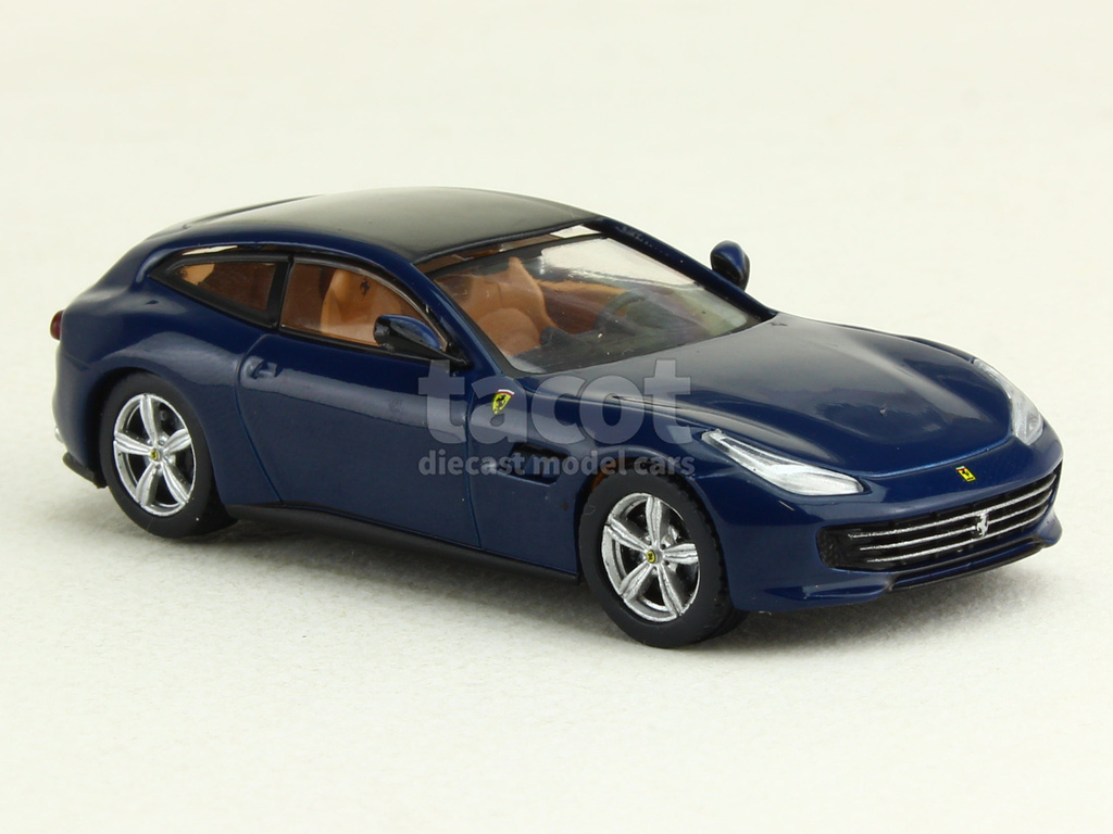 108643 Ferrari GTC/4 Lusso 2016