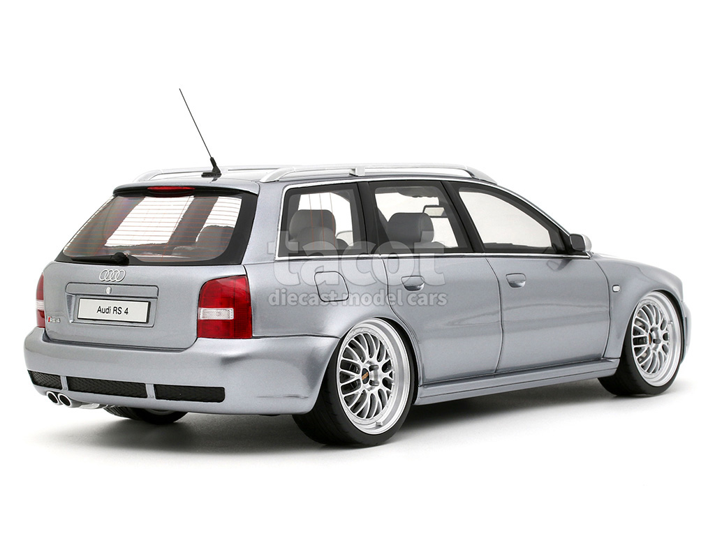 108663 Audi RS4 Stanced 2025