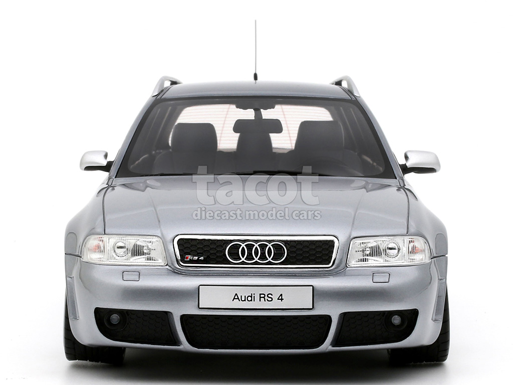108663 Audi RS4 Stanced 2025