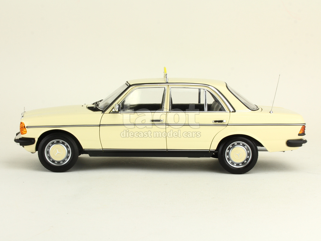 108695 Mercedes 200/ W123 Taxi 1980