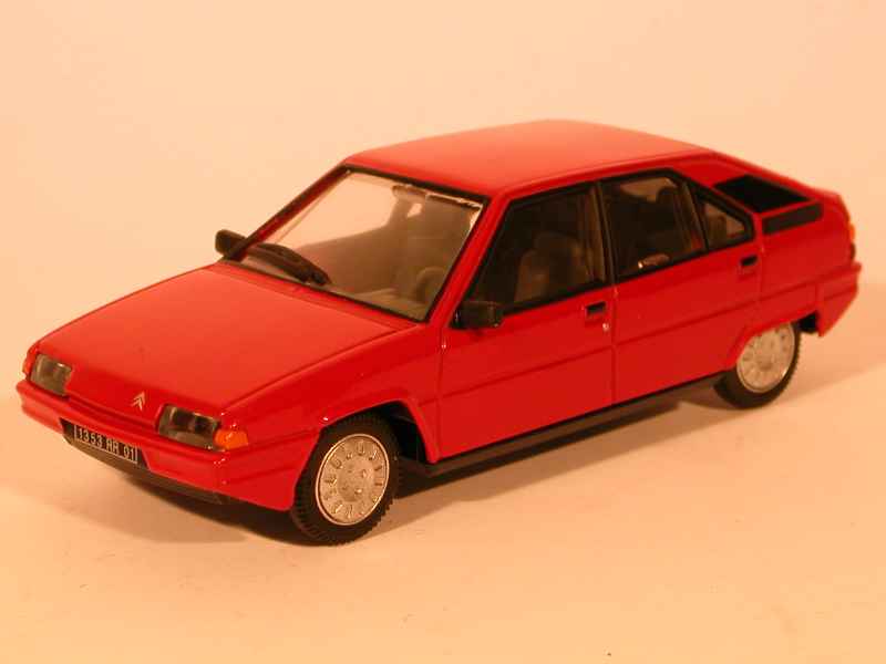 Modellino Auto Citroen Bx 16 Trs 1983 Scala 1:18 Norev Modellino Auto Citroen BX 16 TRS 1983 In Scala 1:18 - Rosso, Norev, Die-Cast Metal Modellino Citroen Bx 1983 1:18