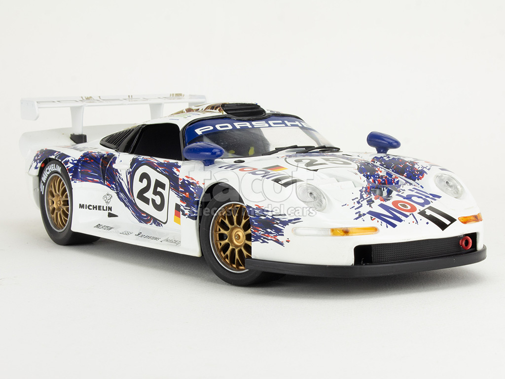 23133 Porsche 911 GT1 Le Mans 1996