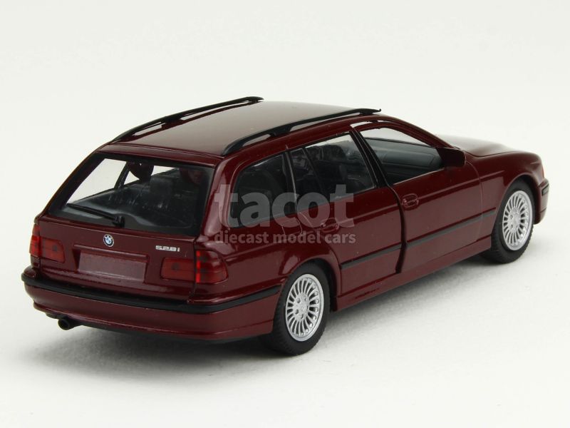 23567 BMW 528i Touring/ E39 1997