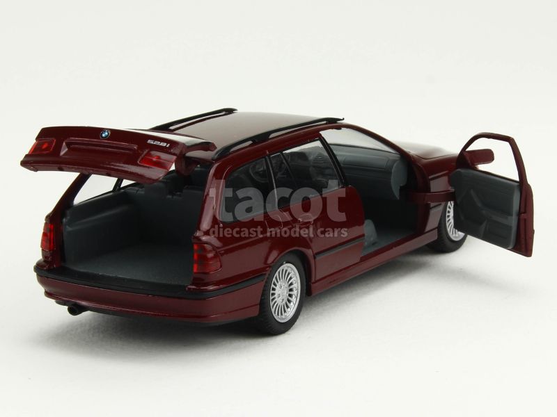 23567 BMW 528i Touring/ E39 1997