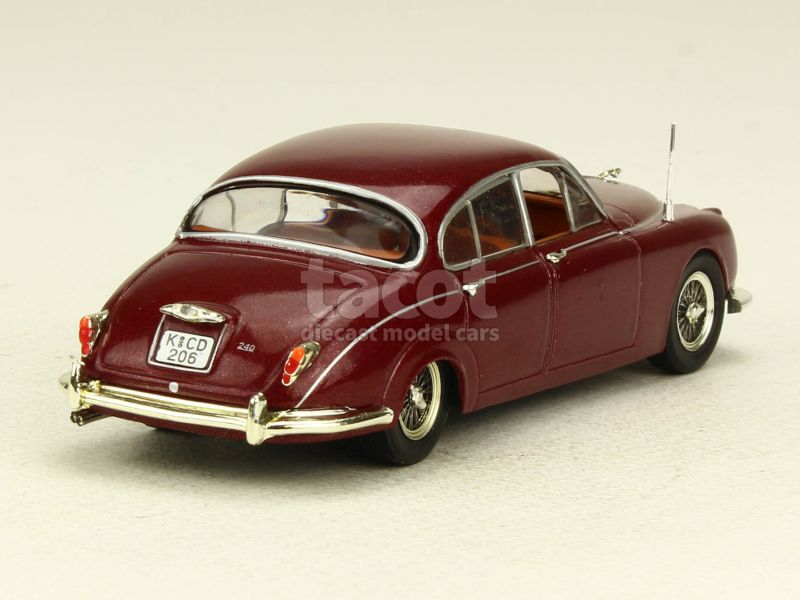 23614 Jaguar MKII 240 1967