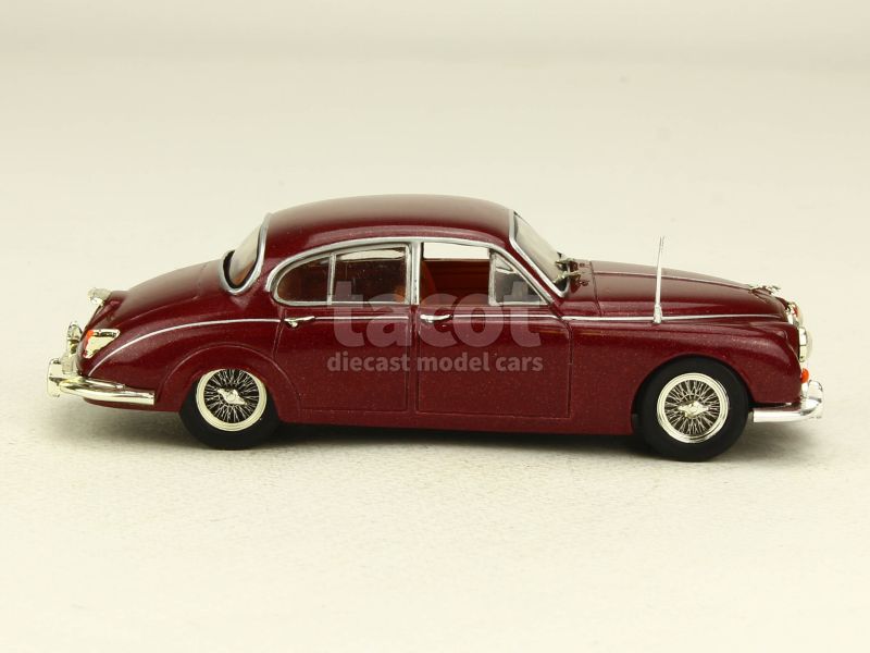 23614 Jaguar MKII 240 1967
