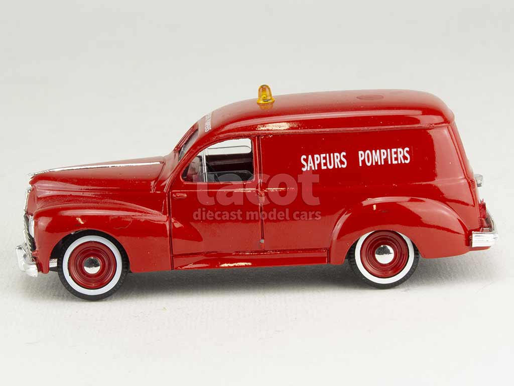 Figurine Peugeot 404 Break Sapeurs-Pompiers ELIGOR 1/43 - Édition Spéciale, Occasion