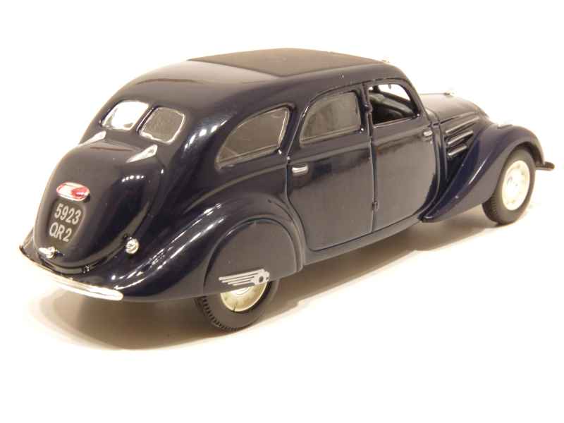 26359 Peugeot 402 B 1939