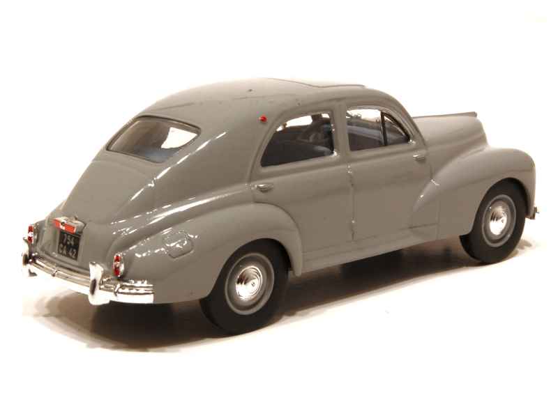 26360 Peugeot 203 Berline 1954