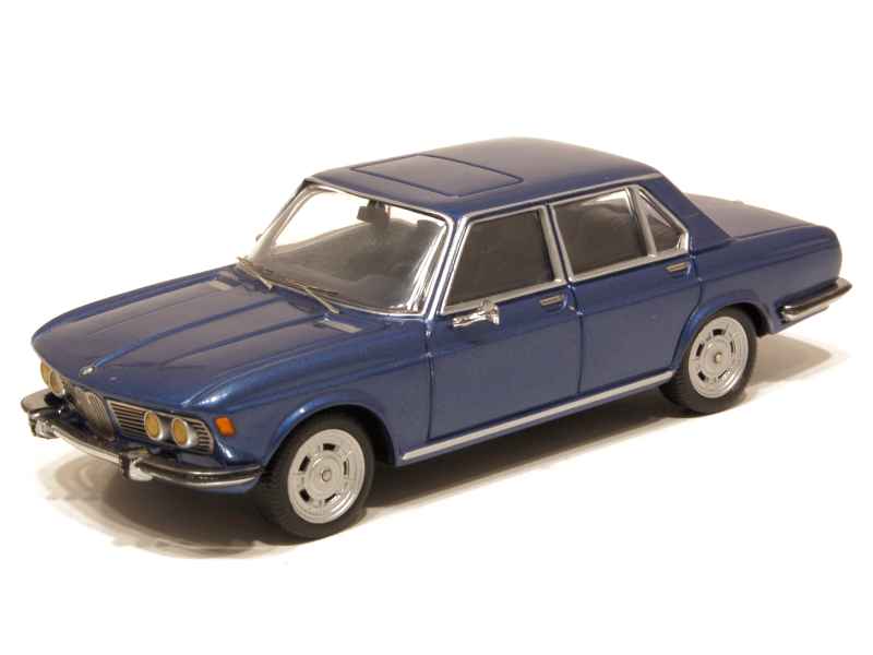 27022 BMW 2500/ E03 1968