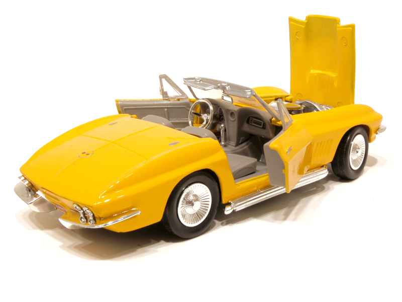 Chevrolet corvette miniature 1 18 d'occasion - Collection