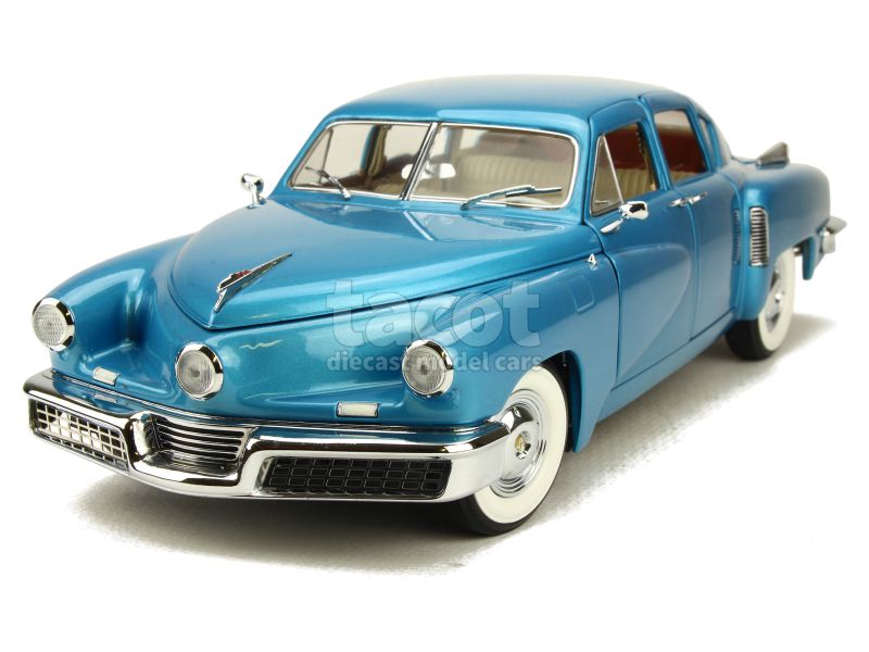 TUCKER TORPEDO rouge 1948 au 1/18 KYOSHO 08201R voiture miniature de collection | UK