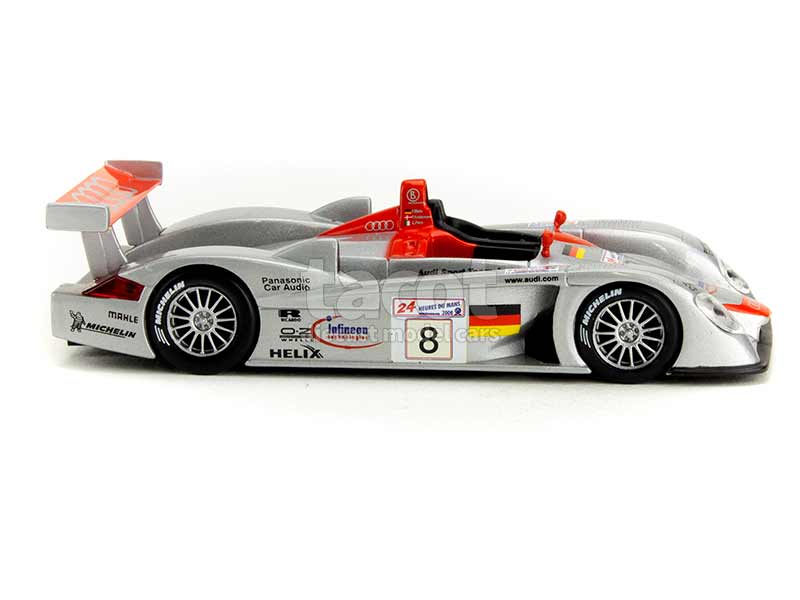 27971 Audi R8R Le Mans 2000