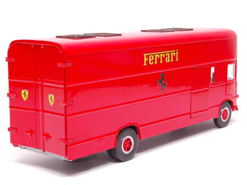 28884 OM 150 Fourgon Ferrari 1968