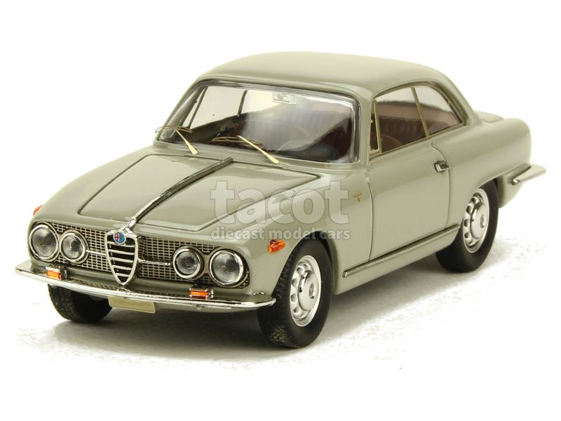 30041 Alfa Romeo 2000 Sprint 1960