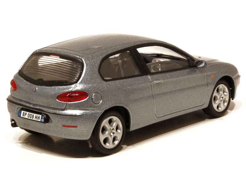 31226 Alfa Romeo 147 3 Doors 2001