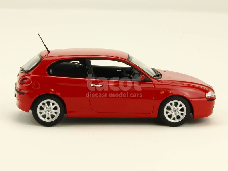 31776 Alfa Romeo 147 2001