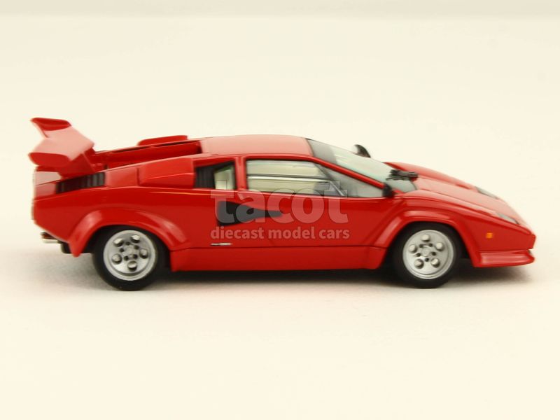 32436 Lamborghini Countach LP 500S