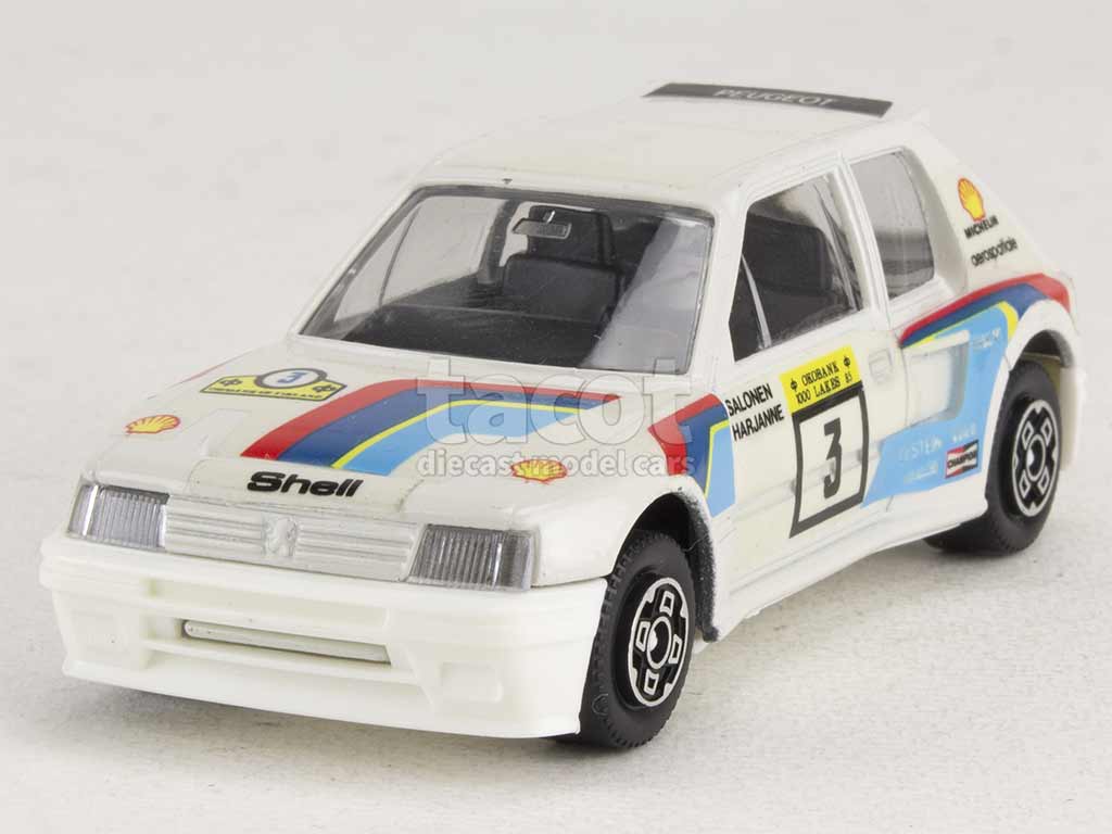 33068 Peugeot 205 T16