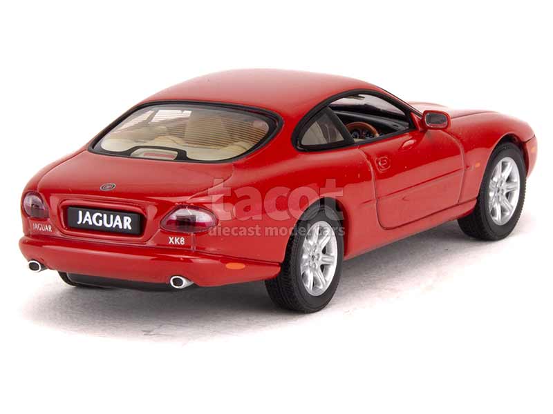 34146 Jaguar XK8 Coupé