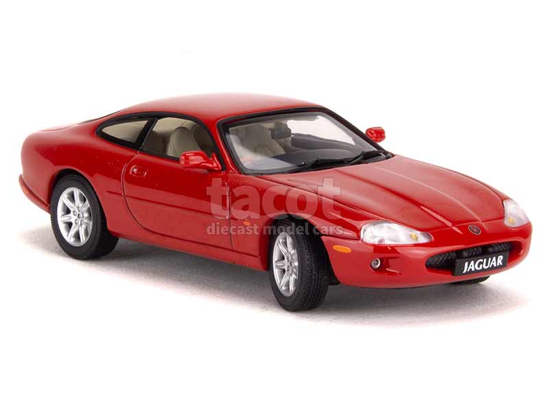 34146 Jaguar XK8 Coupé 1996