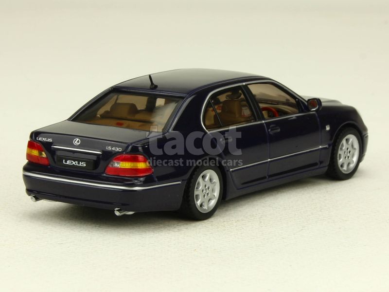 35014 Lexus LS 430 2001