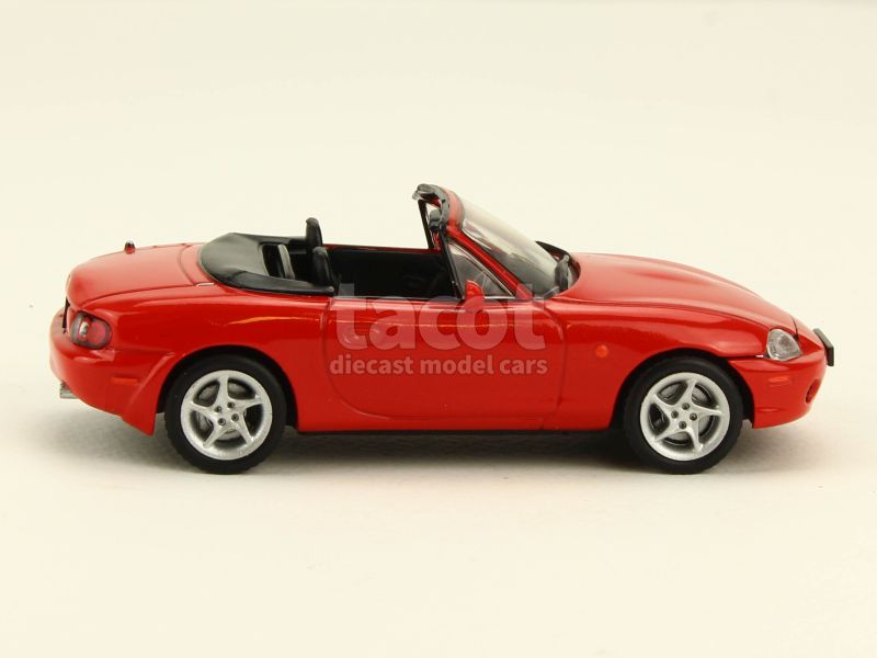 35017 Mazda Miata MX-5 2002