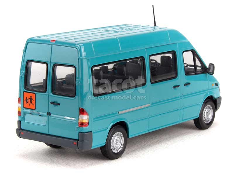 35025 Mercedes Sprinter Minibus