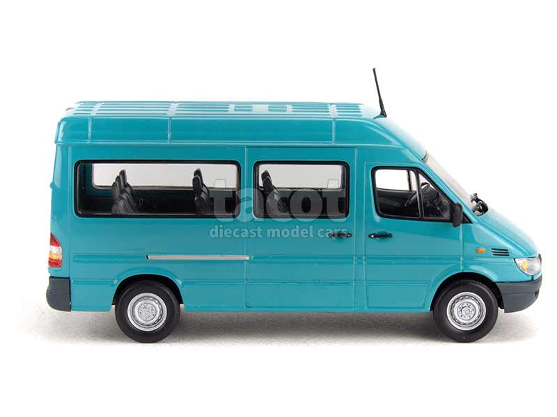 35025 Mercedes Sprinter Minibus