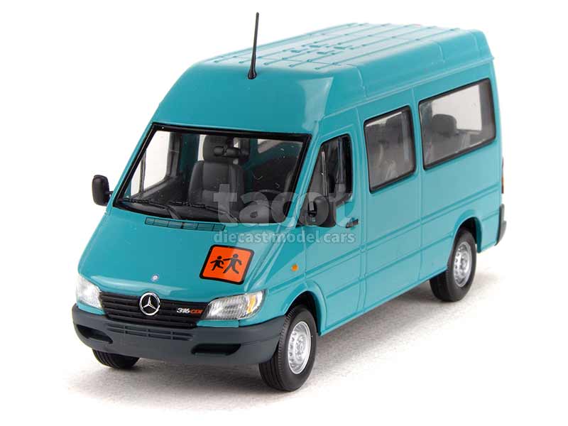 35025 Mercedes Sprinter Minibus