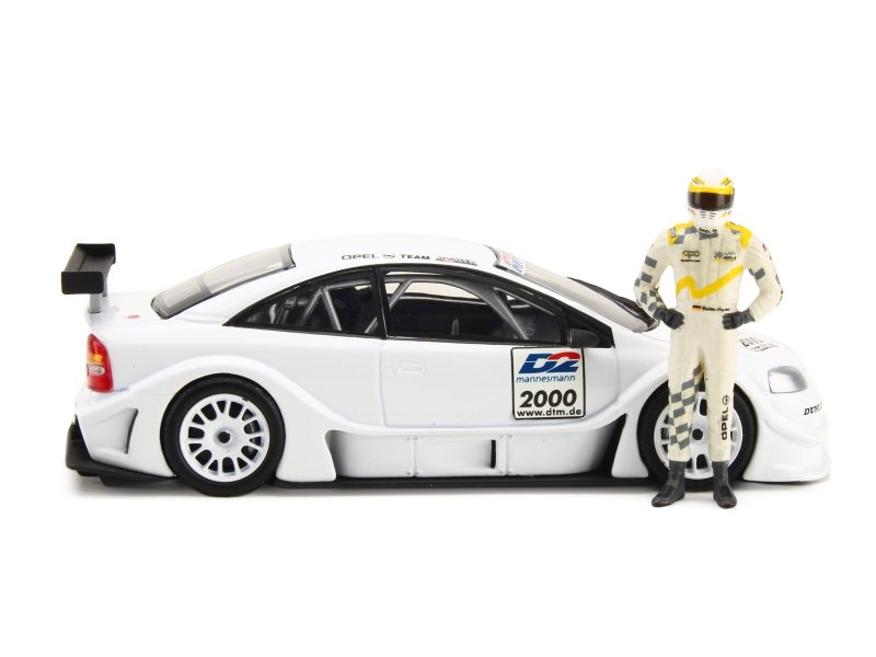 35026 Opel V8 Coupé DTM 2000
