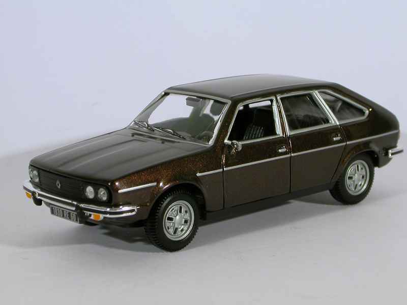 35703 Renault R30 TS 1976