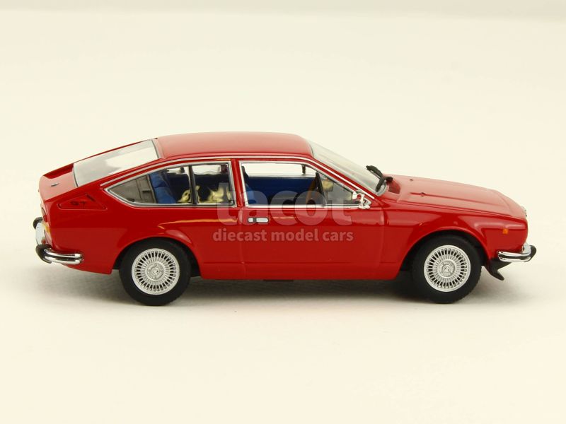 35868 Alfa Romeo Alfetta GTV 1976