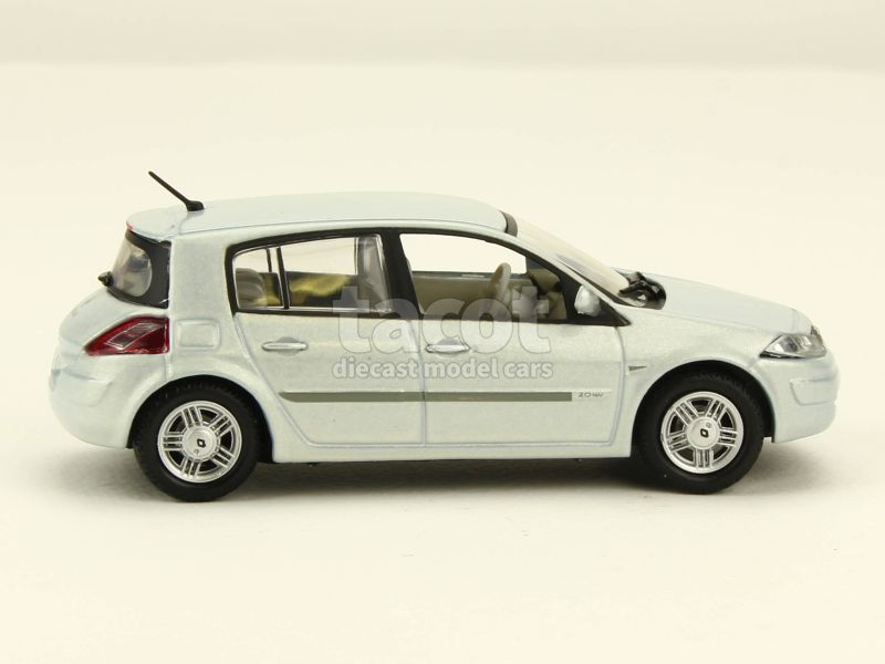 Renault Mégane 2.0 16V 140 Dynamique CVT 2010 - Technische Daten, Test