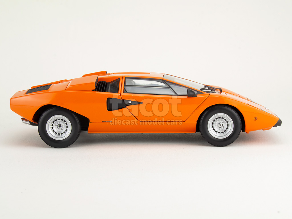36692 Lamborghini Countach LP 400