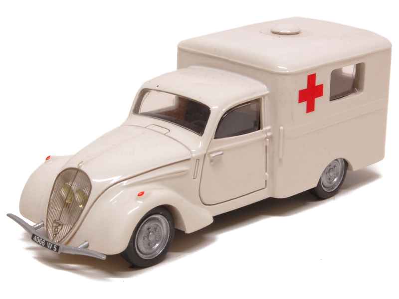 36876 Peugeot 202 Ambulance