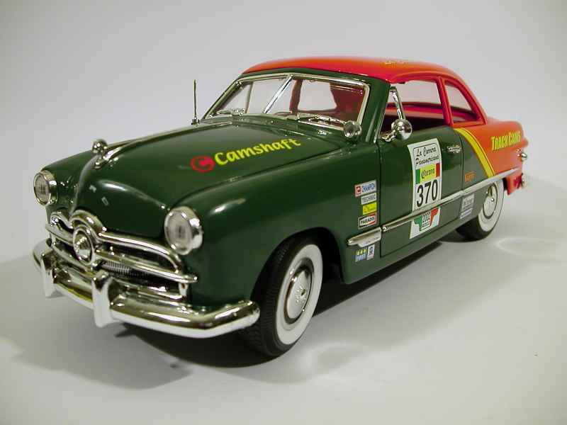 FORD 49 COUPE 1949 Vert SOLIDO 1:18 de reference
