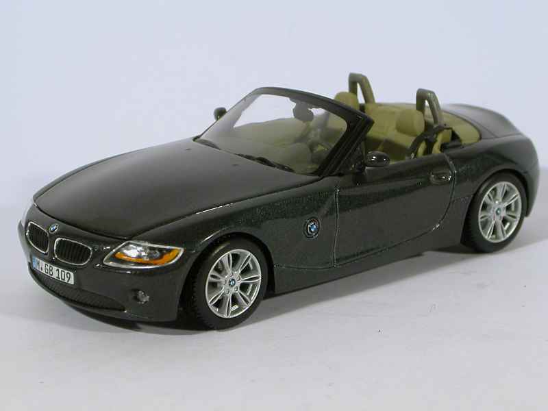 37487 BMW Z4 Roadster/ E85 2002