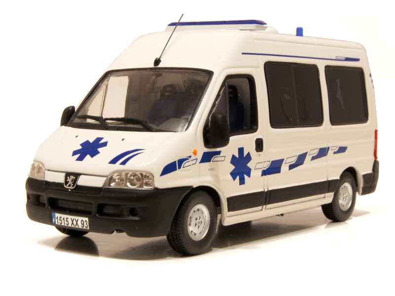 38686 Peugeot Boxer Ambulance