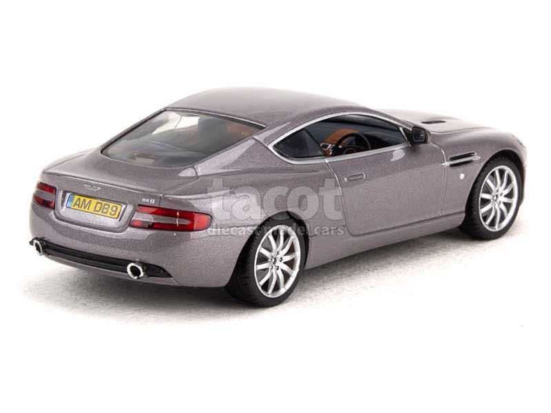 38694 Aston Martin DB9 2004