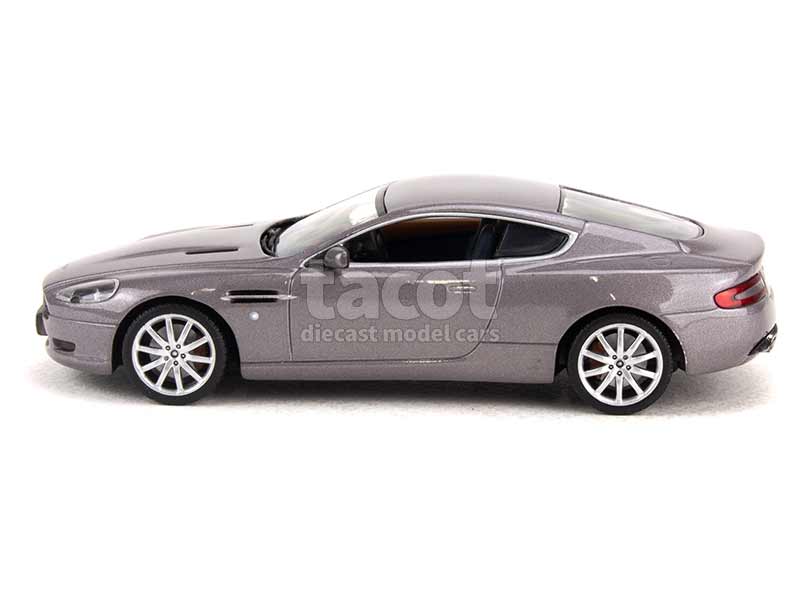 38694 Aston Martin DB9 2004