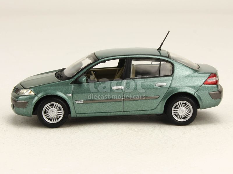 38770 Renault Megane II Berline 2003