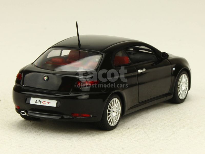 38797 Alfa Romeo GT Coup&eacute; 2003