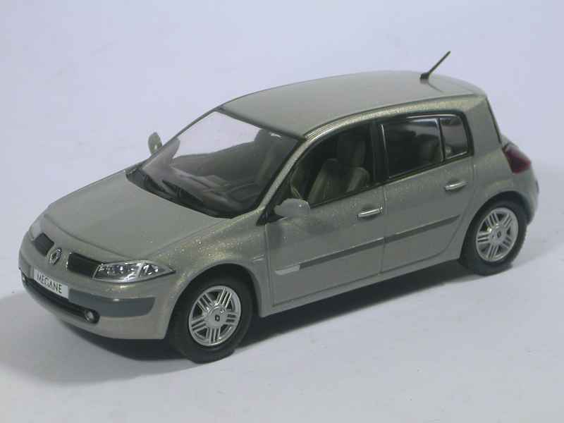 39555 Renault Megane II 5 Doors 2003