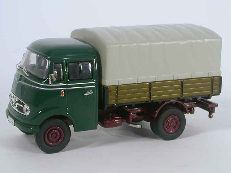 MERCEDES BENZ L3000 avec caisse en bois limité à 500