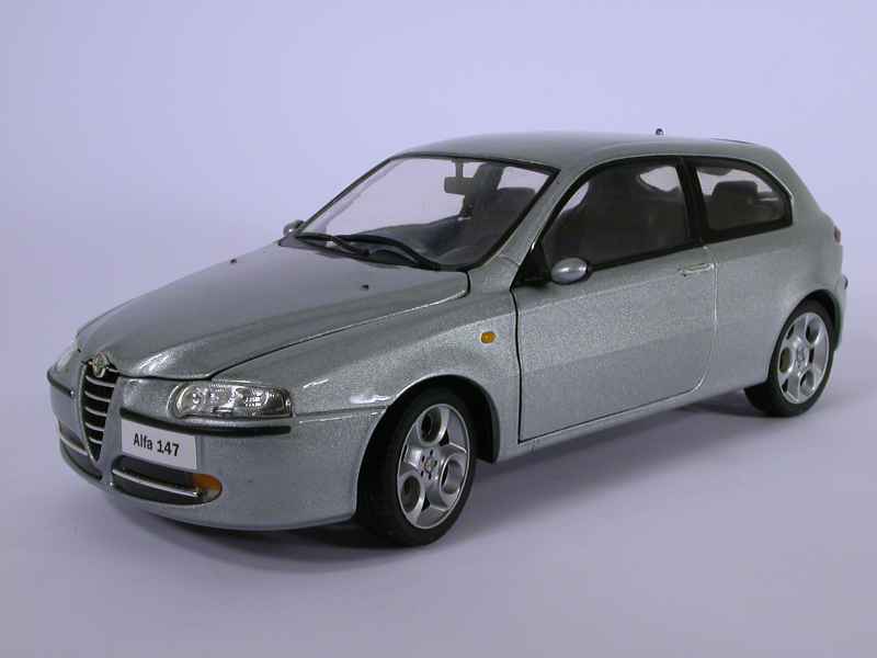 40329 Alfa Romeo 147 2001