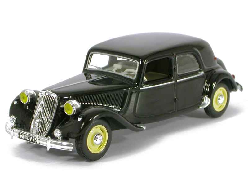Le Cabriolet Traction Avant Citroën 22 Cv En Miniature Par Norev Au 1 43e 10751