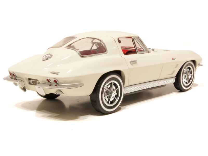 40998 Chevrolet Corvette Coupé 1963