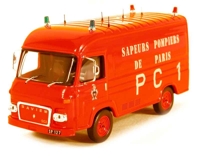 RENAULT R2240 CCFM Ixo Hachette Sapeur Pompier Camion Bomberos Fire Truck 1:43 EUR 20,00